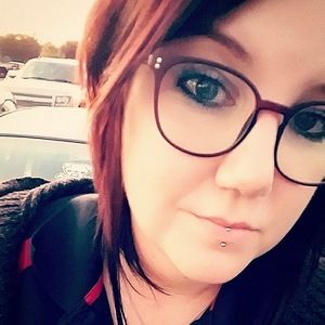 Meet your Posher, Nikki